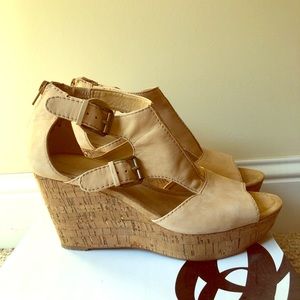 Nine West great wedges! Size 9.5 good condition.